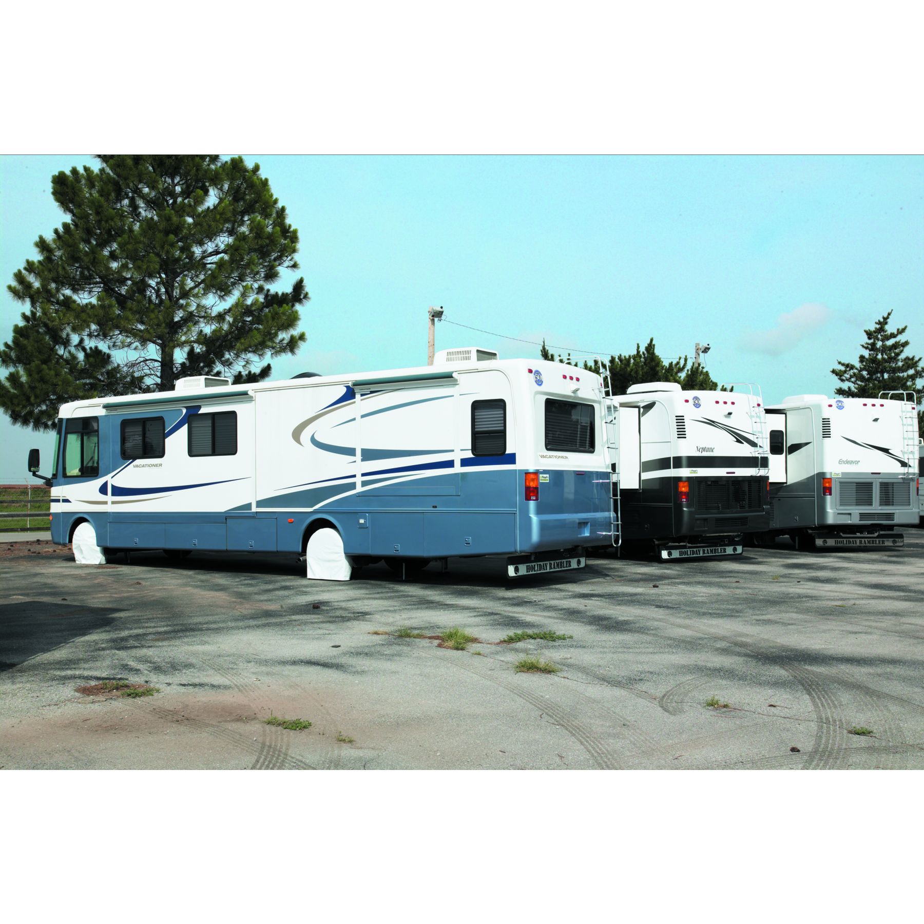 Covercraft Snap Ring Tire Saver - Vinyl Black